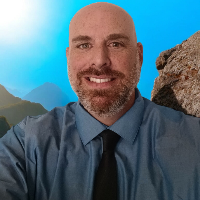 Tom Sptaru